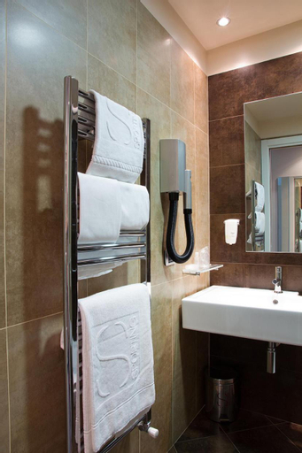 Bathroom 3