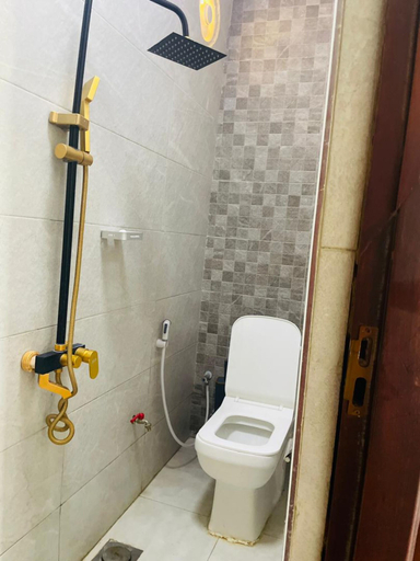 Bathroom 4, The Baobab Home stay, Dodoma Urban