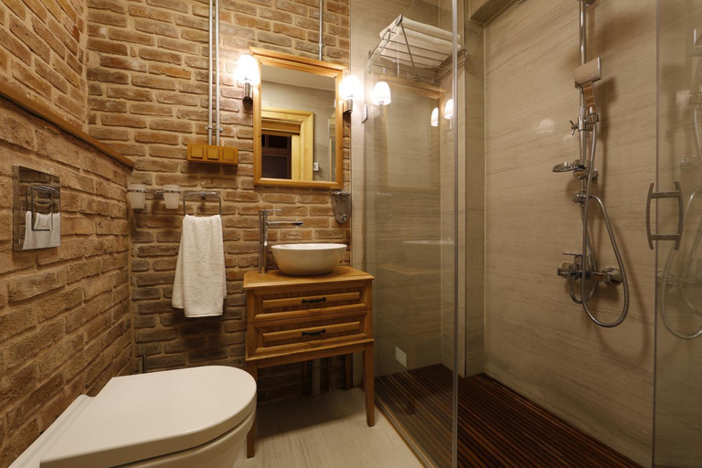 Bathroom 3, Catirga Konak Apartments, Fatih