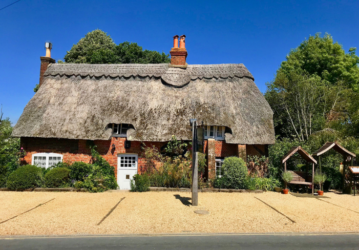 Exterior & Views 1, Thatched Cottage Hotel, Hampshire