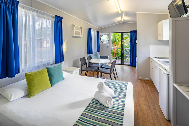 Bedroom 3, Ingenia Holidays Cairns Coconut, Cairns