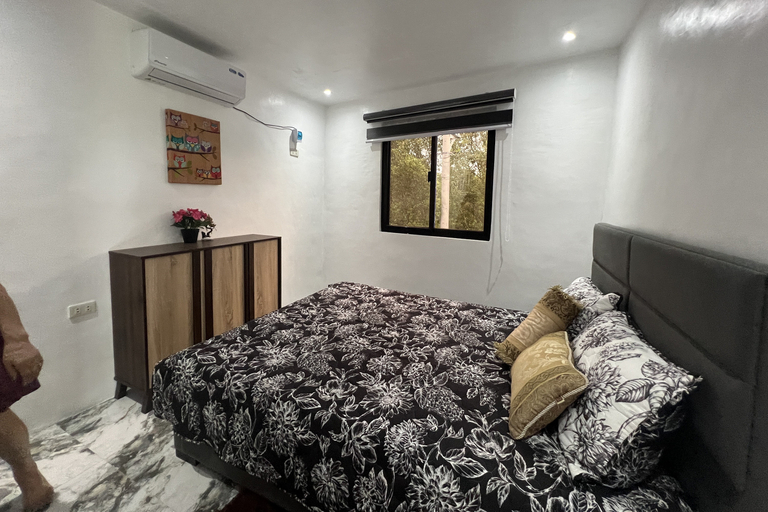 Bedroom 2, Lover's Point Beach Front Resort, Lian