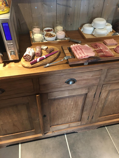 Food & Drinks 5, B&B De Notelaar, Luxembourg