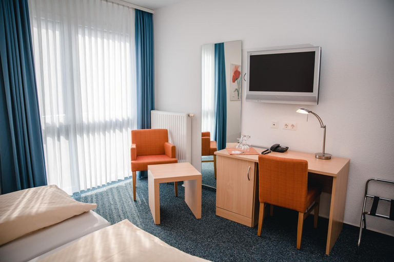 Bedroom 3, Johanniter Gastehaus, Münster