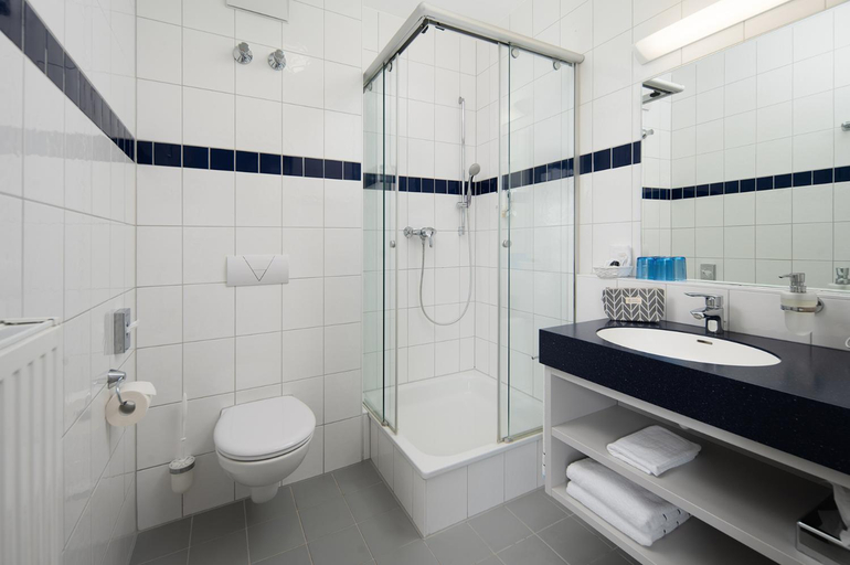 Bathroom 4, Johanniter Gastehaus, Münster