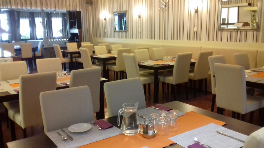 Food & Drinks 3, Hotel Jogar, Balatonföldvári