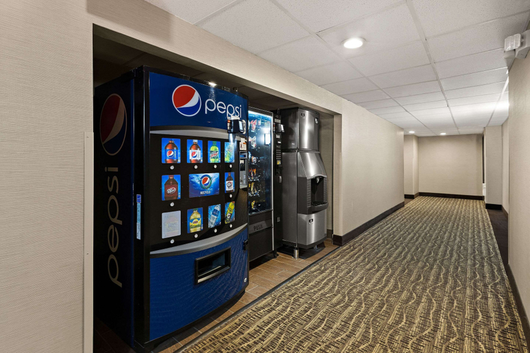 Food & Drinks 5, Comfort Inn Huntington Near University, Huntington