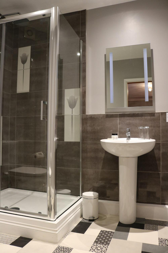 Bathroom 3, The Inn on the Moor Hotel, North Yorkshire