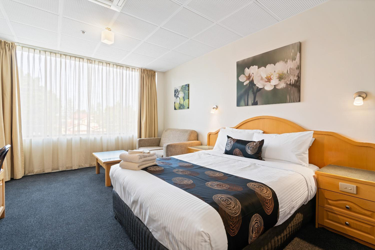 Bedroom 2, Adelaide International Motel, Adelaide