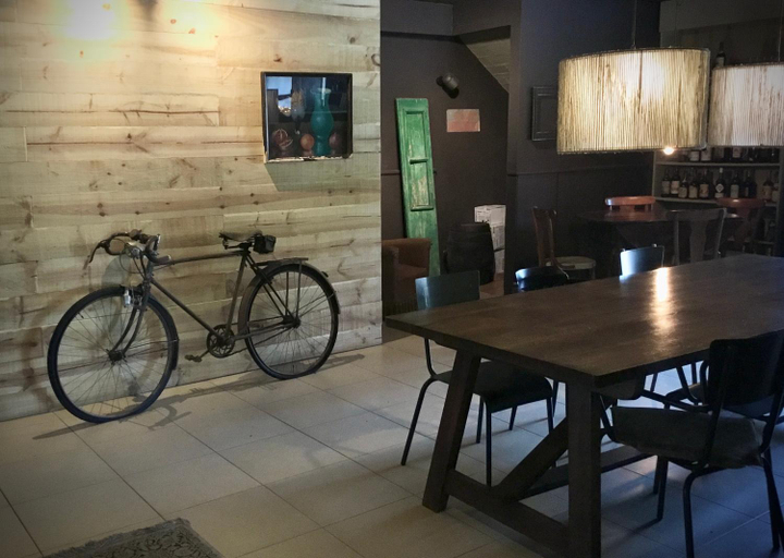 Others 4, Hostal Can Maret, Girona