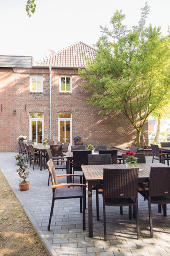 Others 3, Altes Pfarrhaus, Kleve