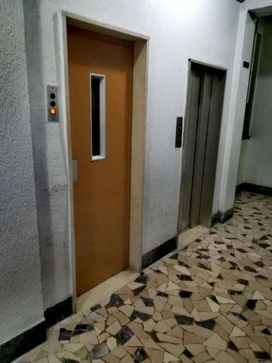 Others 4, Neapolis center, Napoli
