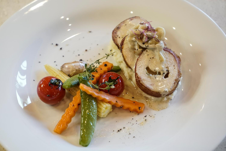 Food & Drinks 6