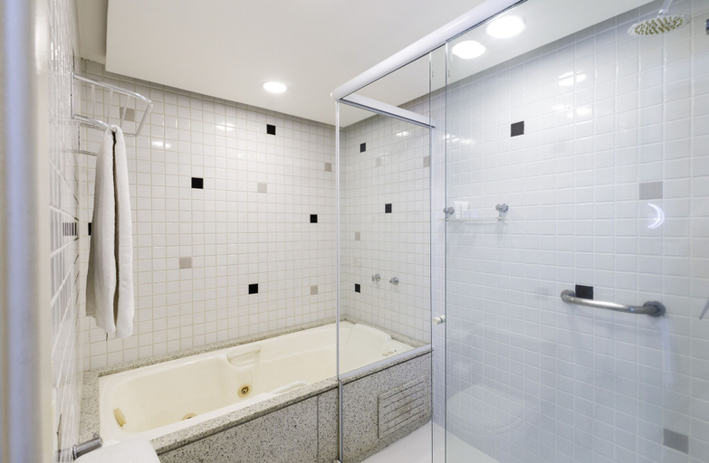 Bathroom 5, Promenade Palladium Leblon, Rio de Janeiro