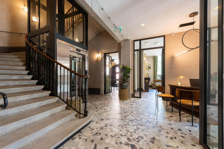 Public Area, Hotel de l'Abbaye, Rhône