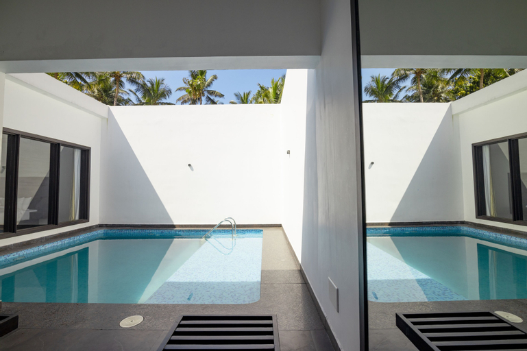 Swimming Pool 10