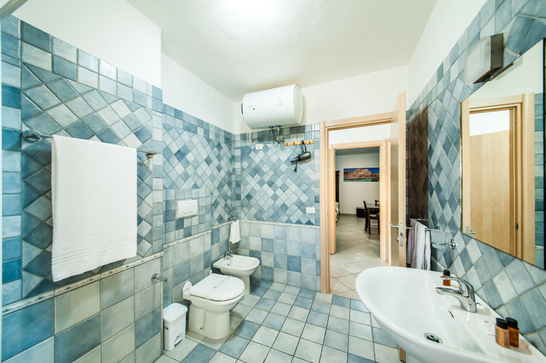 Bathroom 5, Residenze Le Vele, Olbia-Tempio
