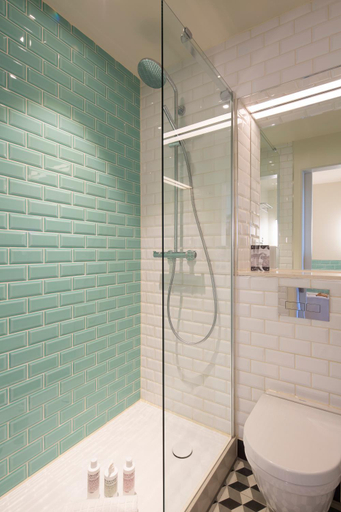 Bathroom 3, Abbey Strand Apartments at Holyrood, Edinburgh