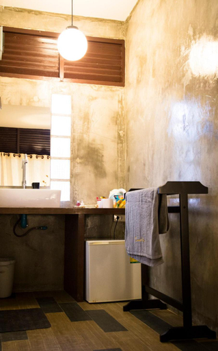 Bathroom 3, Crescent Bay Resort, Muang Rayong