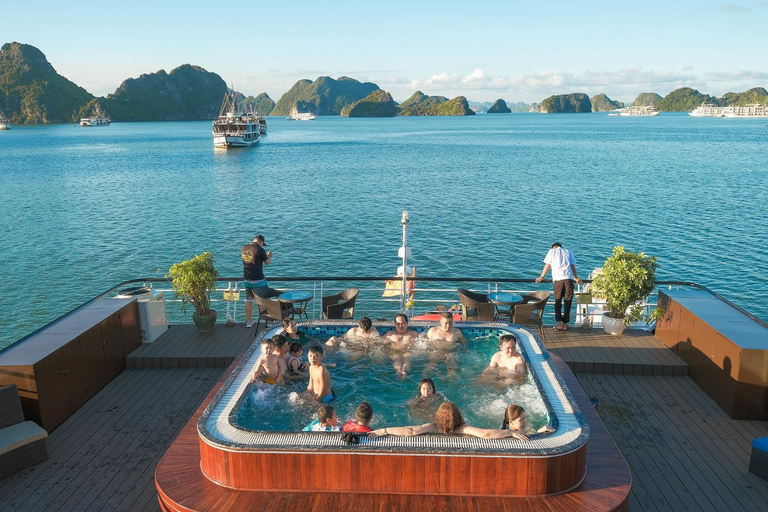 Others 3, La Casta Cruise, Hạ Long