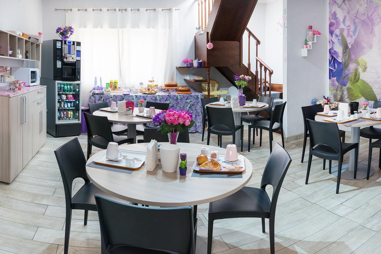 Food & Drinks 5, Suite Room Fiumicino, Roma