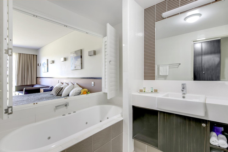 Bedroom 3, Macquarie 4 Star, Lake Macquarie - North