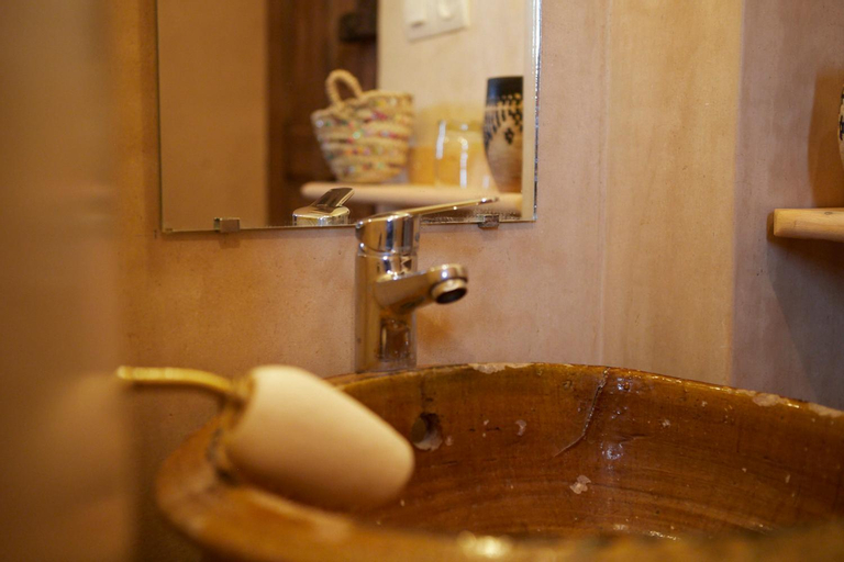 Bathroom 21