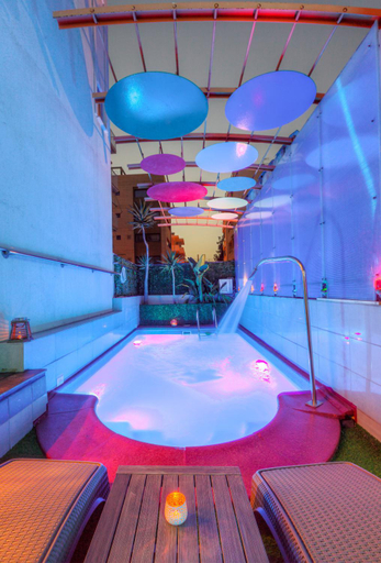 Sport & Beauty 2, Tropical Hotel, Attica