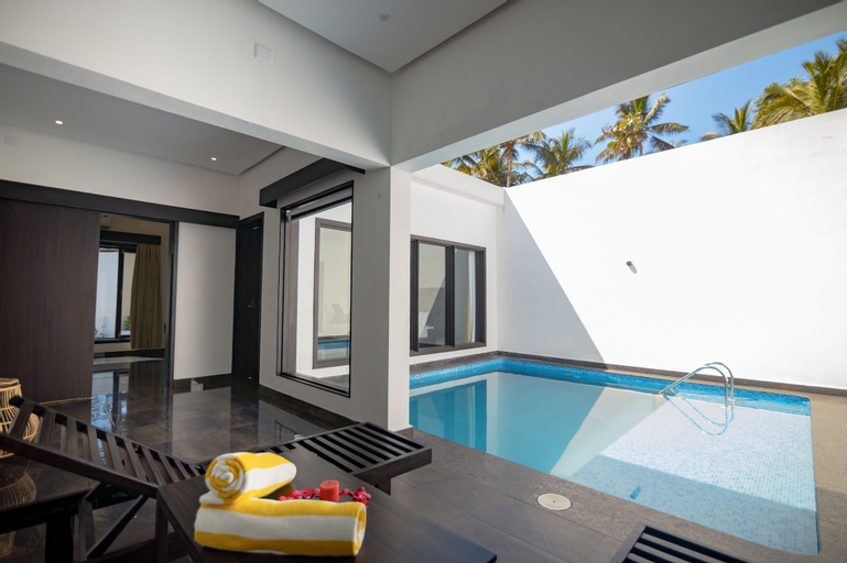 Swimming Pool 11