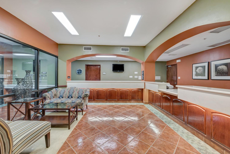 Public Area 2, Super 8 by Wyndham Weslaco, Hidalgo