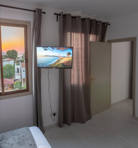 Bedroom 2, KINGS SQUARE Holiday Apartments