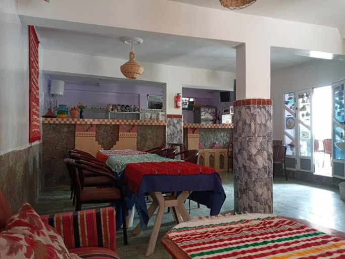 Food & Drinks 4, Auberge des lacs, Errachidia