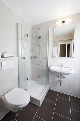 Bathroom 4