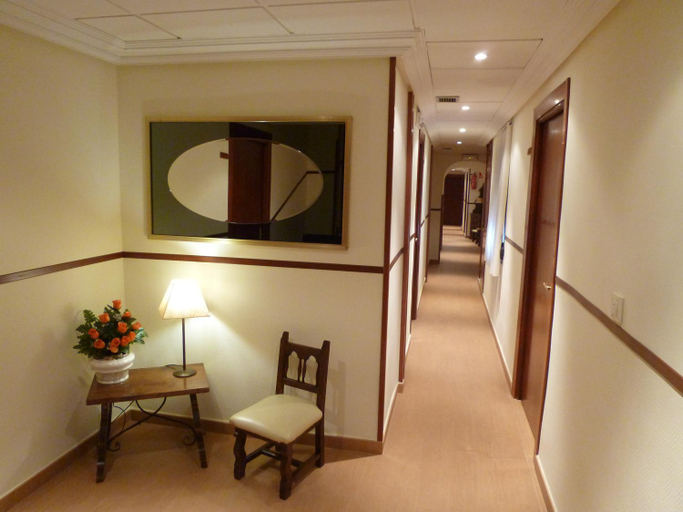 Others 5, Hostal Madrid, Toledo
