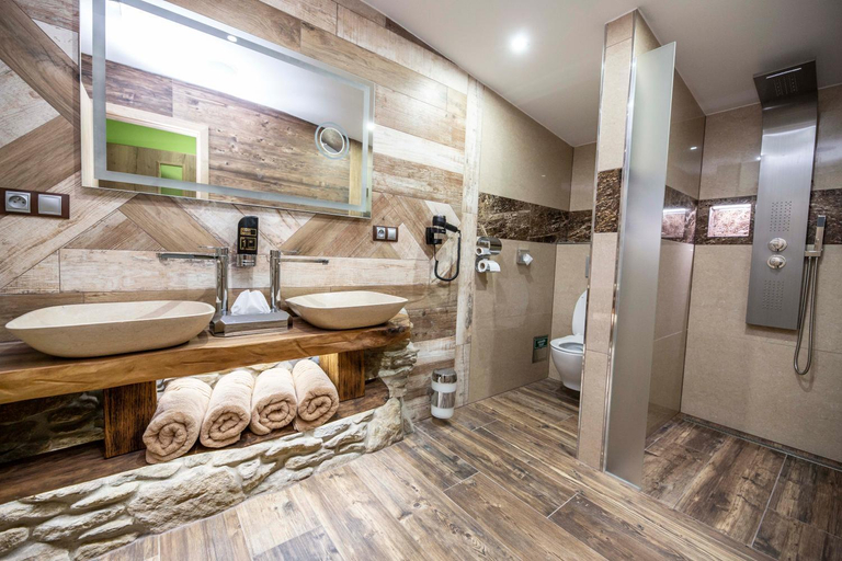 Bathroom 3, Hotel Kocourkov, Chrudim
