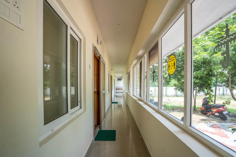 Others 5, Hotel Tamilnadu Thirukkadaiyur, Nagappattinam