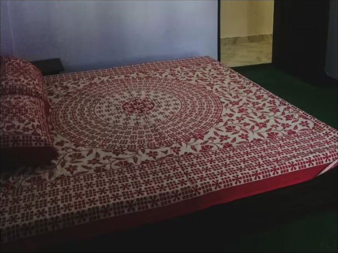Bedroom 2, Sharma's Homestay, Kullu