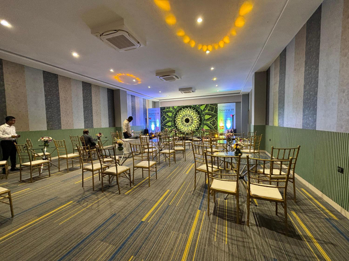 Food & Drinks 5, Apartel by Aarin - Oragadam, Kancheepuram