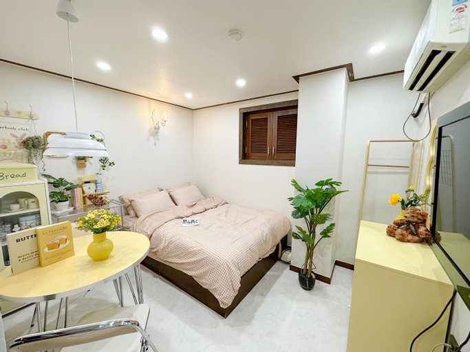 Bedroom 10