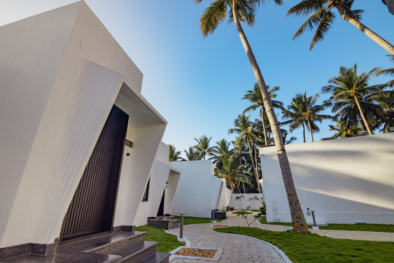 Exterior & Views 2, The Saravi Resort, Viluppuram