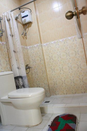 Bathroom 4, Dumaguete Springs Apartment, Dumaguete City