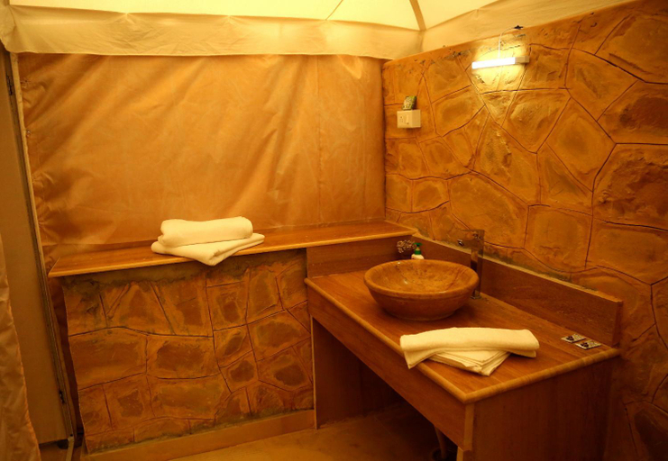 Bathroom 2, Exotic Luxury Camps, Jaisalmer
