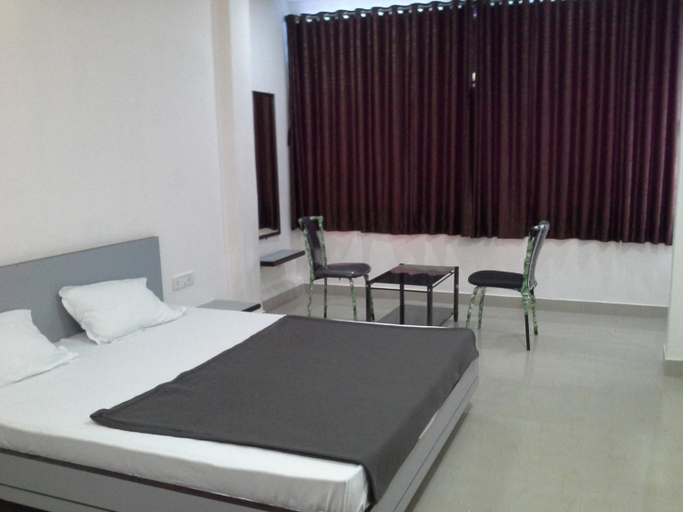 Bedroom, Hotel Galaxys Vaibhav, Palghar