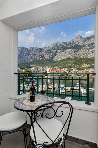 Balcony/terrace 3, Apartments Beso, Makarska