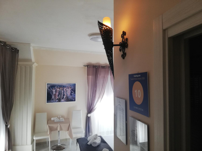 Others 5, OLYMPUS ROOM, Vibo Valentia