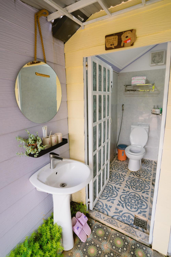 Bathroom 3, Hometa Homestay, Bảo Lộc