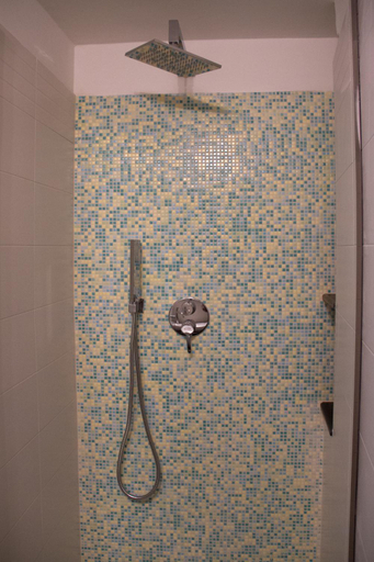 Bathroom 5, La piccola casa di Tania in via Fieramosca, Bari
