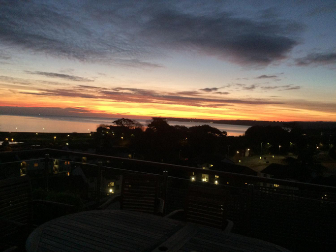 Others 4, Luxury 3 bedded room with sea views and parking, Torbay