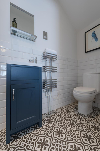Bathroom 5, Stattons Boutique Hotel & Restaurant, Portsmouth