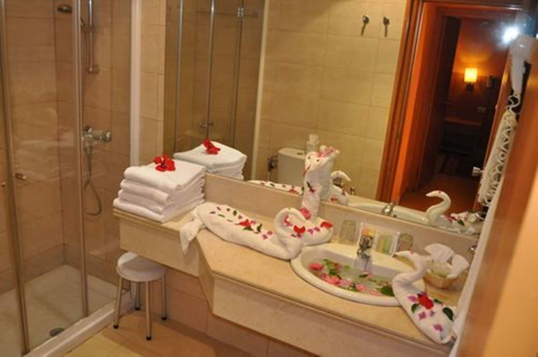 Bathroom 5, Royal Lido Resort & Spa, Dar Chaabane El Fehri
